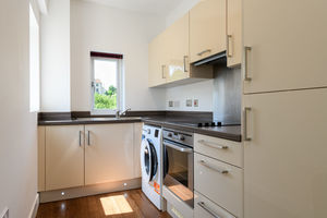 Kitchen- click for photo gallery